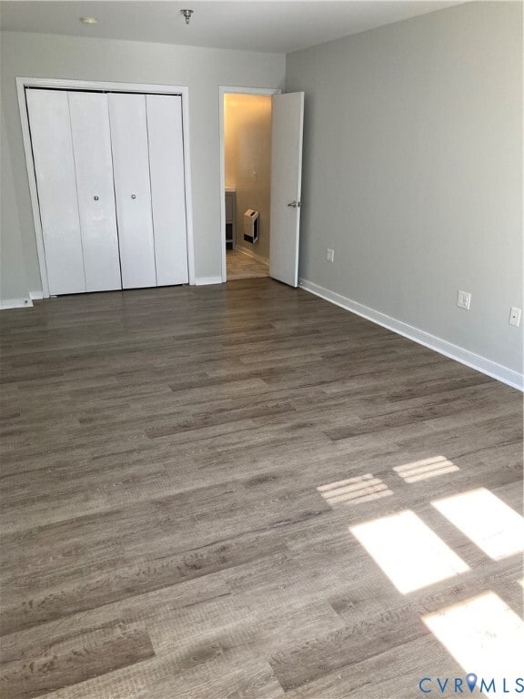 Building Photo - 14720 Village Square Pl