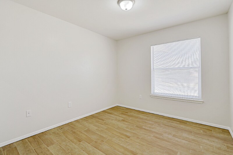 Building Photo - 3214 N Stanton St