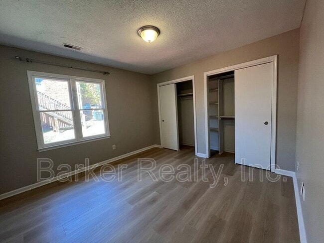 Building Photo - 4608 Brockton Dr