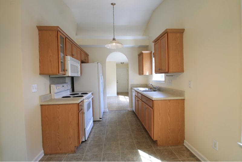 Building Photo - 1331 Pampas Cir