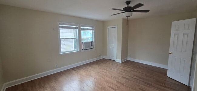 Building Photo - 4921 Avenue O