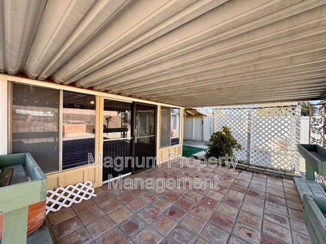 Building Photo - 29820 Thornhill Dr