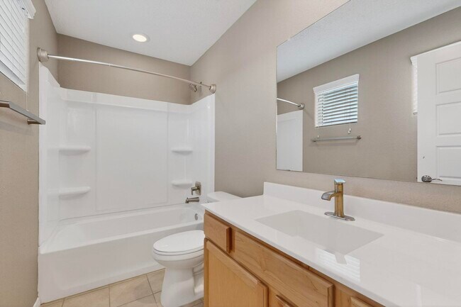 Building Photo - 6322 Vista del Bosque Dr