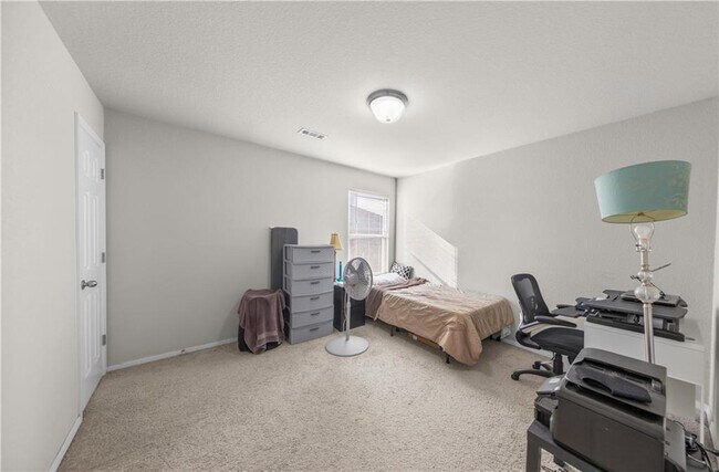 Building Photo - 6804 SW Whitmarsh Rd