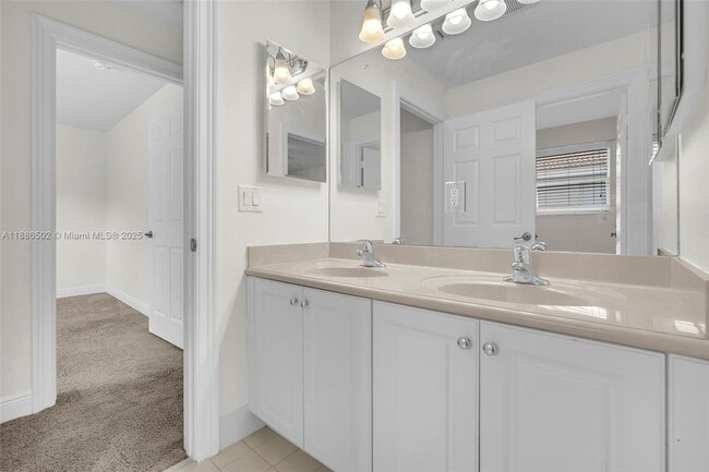 Building Photo - 5271 SW 173rd Ave