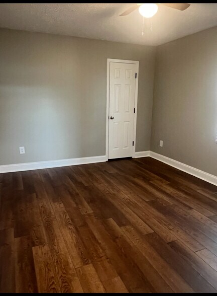 Building Photo - 611 Borders Rd