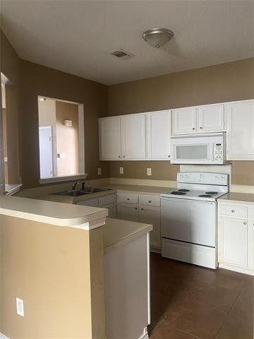 Building Photo - 1133 Southpointe Dr