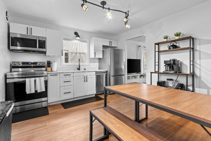 Building Photo - 916 Quincy St