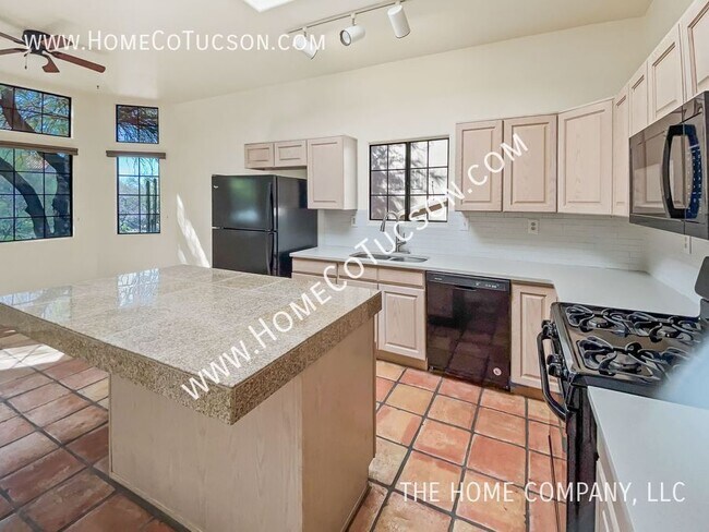Building Photo - 1767 Deer Hollow Loop
