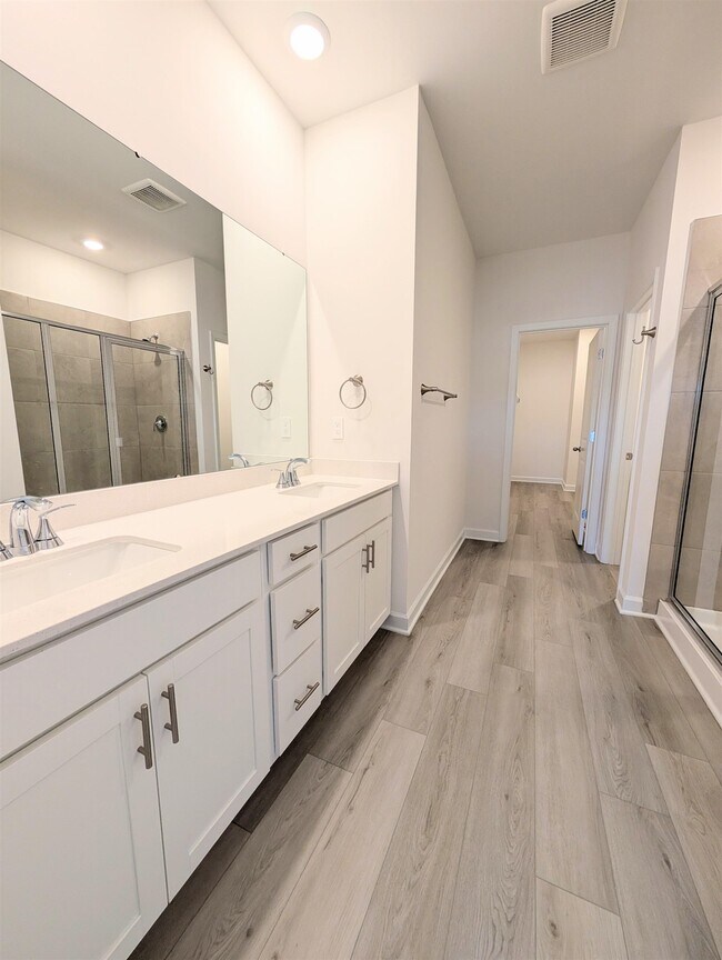 Building Photo - 1508 Regal Fern Wy