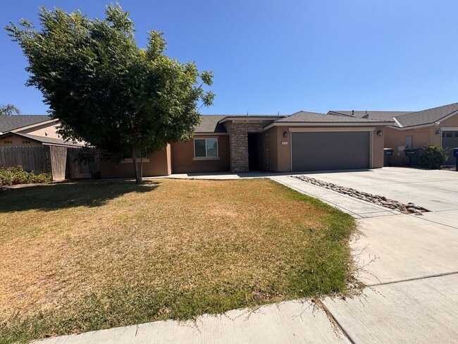 Building Photo - Lovely Home for rent in Hanford,Ca