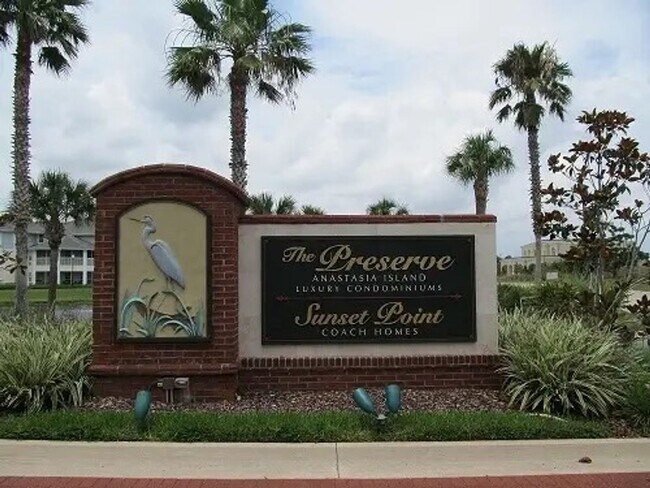 Building Photo - Exceptional Home Clean