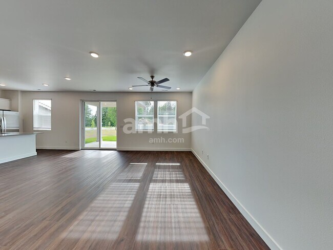 Building Photo - 4722 86th Ave NE