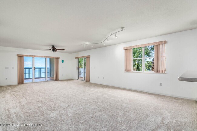 Building Photo - 7128 Marbella Ct