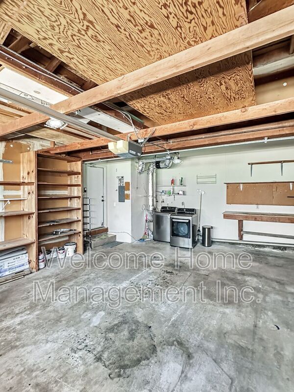 Building Photo - 38854 Jonquil Dr