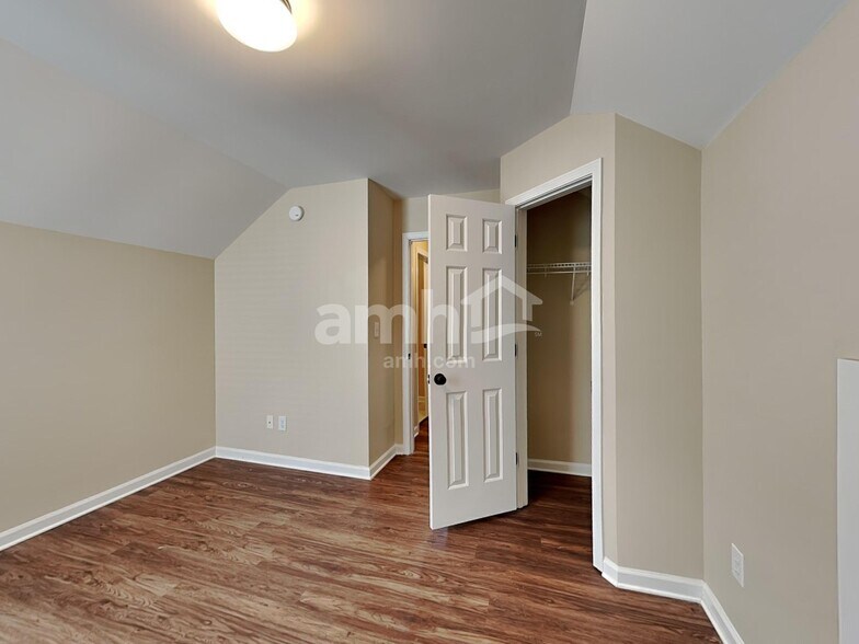 Building Photo - 101 Marino Pl