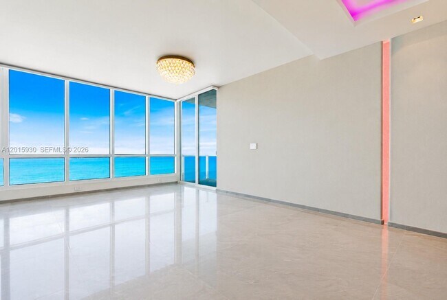Building Photo - 100 South Pointe Dr