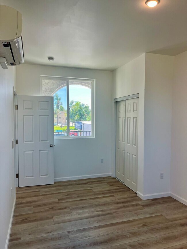 Building Photo - New 3 Bedrooms 2 Baths Apt. in Kensington