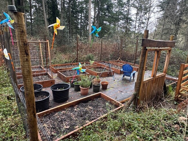 Building Photo - 28635 Vashon Hwy SW