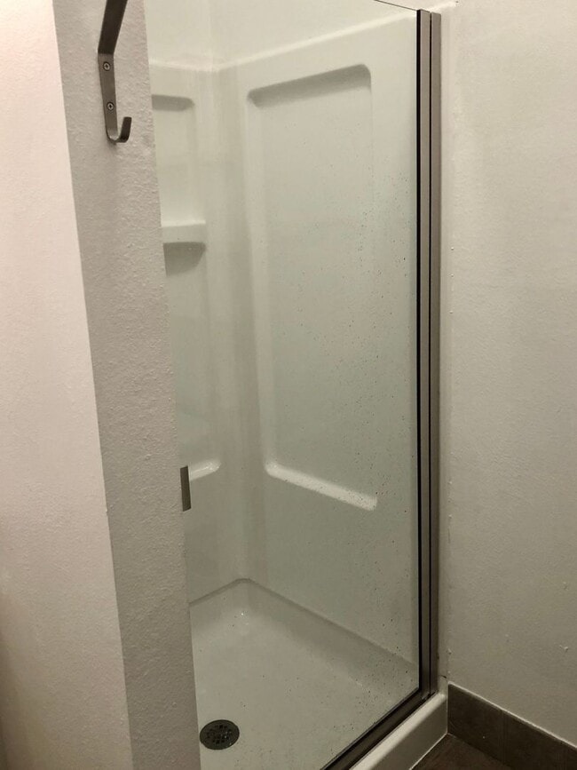 Building Photo - Cozy Nob Hill 1bd - Walk Everywhere! Gas Fireplace, Bonus Storage, Most Utilities Included!