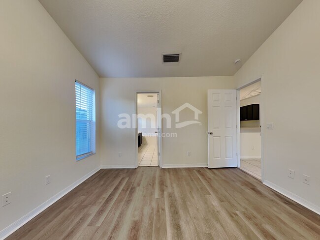 Building Photo - 11906 Timberhill Dr