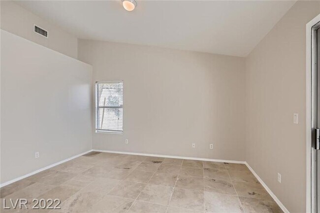 Building Photo - Charming Single-Story Home in Gated Community with Resort-Style Amenities!