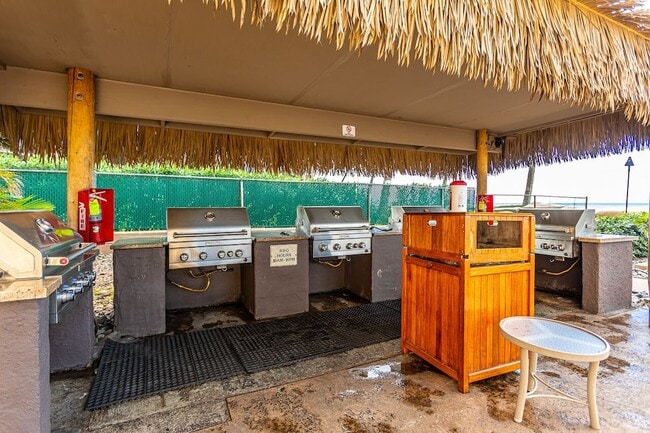 Building Photo - 4365 Lower Honoapiilani Rd