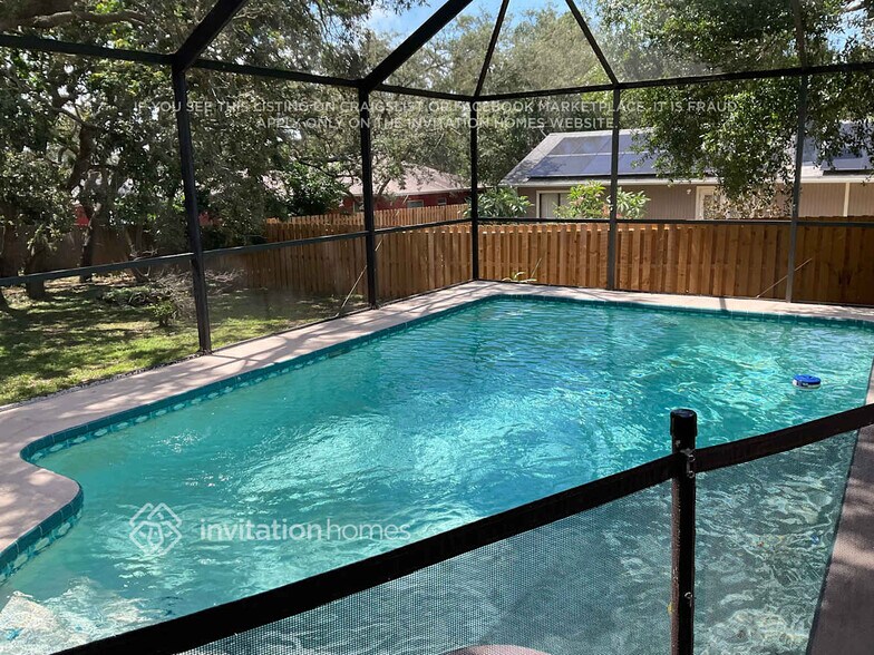 Building Photo - 660 Anclote Dr