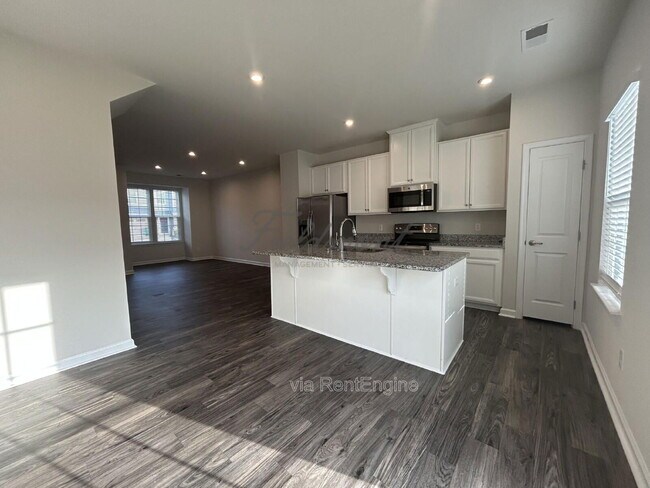 Building Photo - 574 Preakness Run