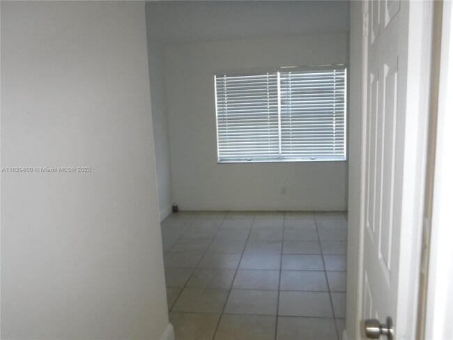 Building Photo - 4100 NW 16th Ave