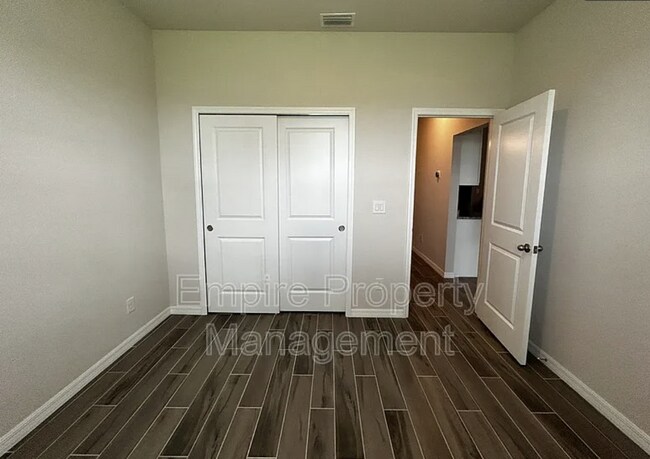 Building Photo - 4 Bedroom 2 bathroom 3 Car Garage NE Cape ...