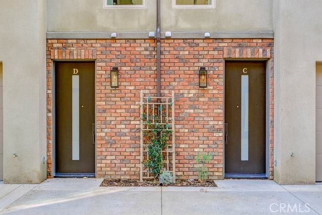 Building Photo - 530 Fano St