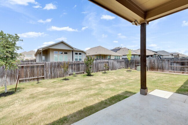 Building Photo - 175 Short Leaf Dr