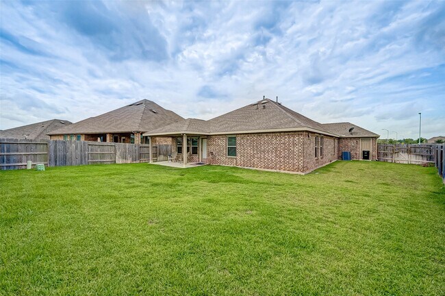 Building Photo - 15526 Atwood Bay Trl