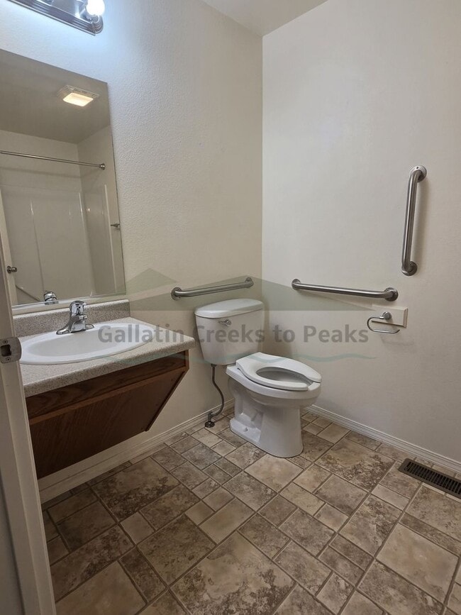 Building Photo - 1098 Longbow Ln