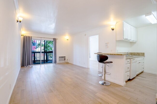 Primary Photo - 1 Bedroom / 1 Bathroom Rear Condo Unit