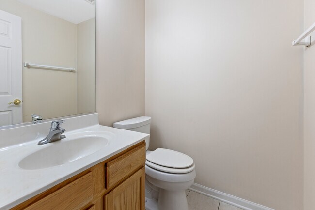Building Photo - 106 Rosehall Dr