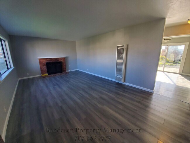 Building Photo - 332 Coronado Dr