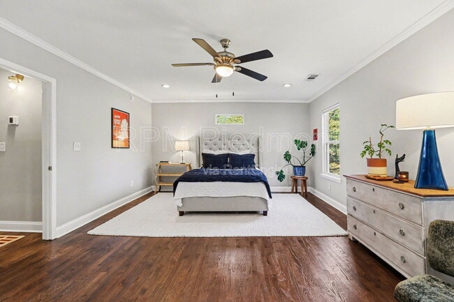 Building Photo - 1360 Smith St SE