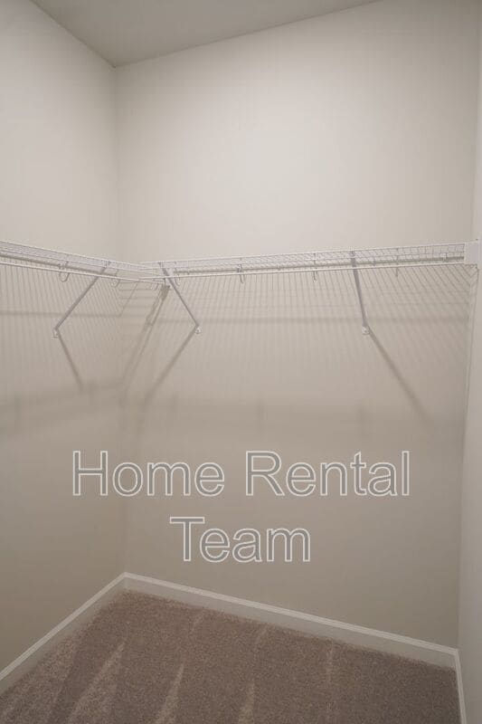 Building Photo - 111 Saltgrass Ln