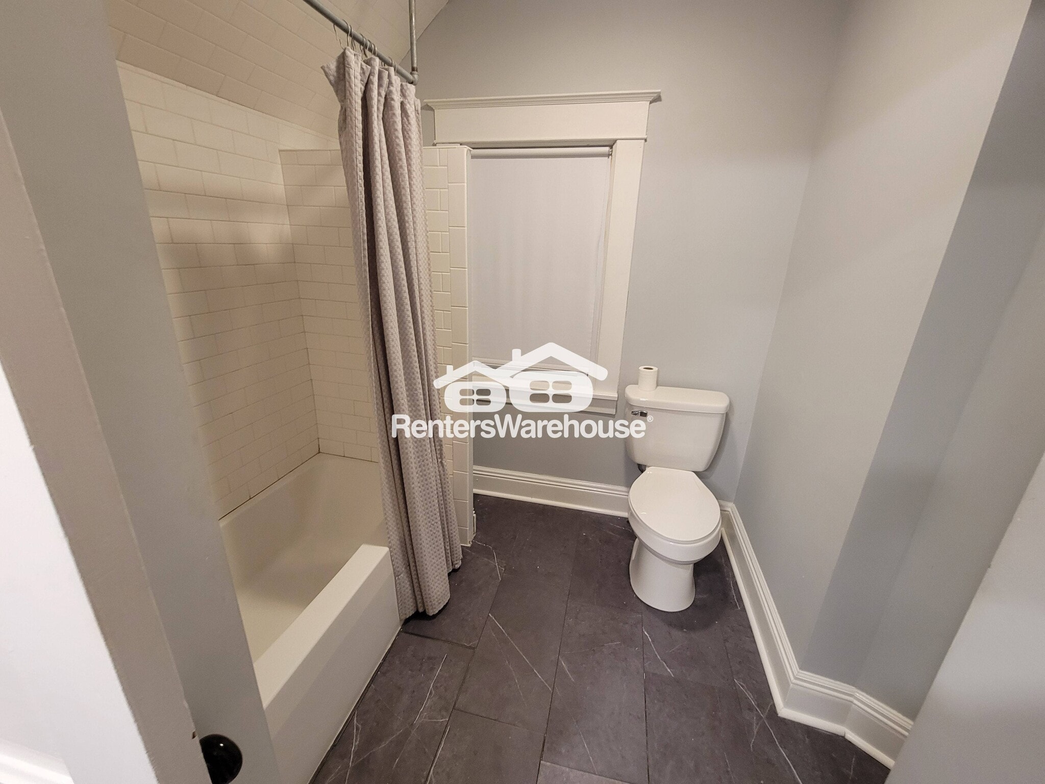 Building Photo - 314 St Olaf Ave