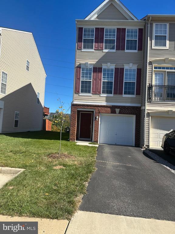 Building Photo - 15715 John Diskin Cir