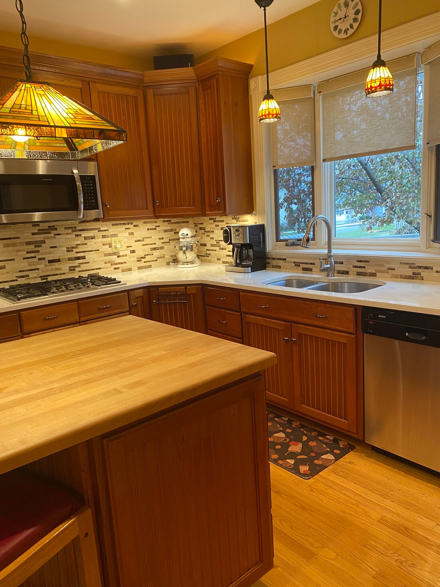 Building Photo - 227 S Water St