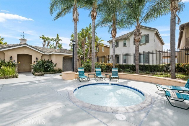 Building Photo - 201 Kensington