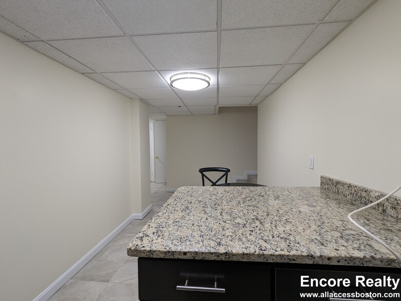 Building Photo - 62 Boylston St