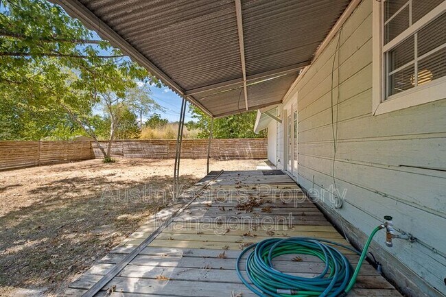 Building Photo - 5504 Coventry Ln