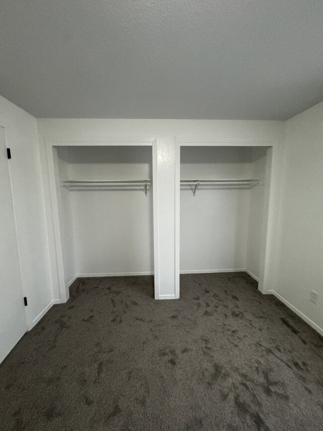 Building Photo - 850 Shenandoah Dr