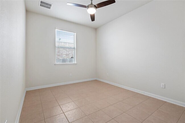 Building Photo - 2925 Scout Pony Dr