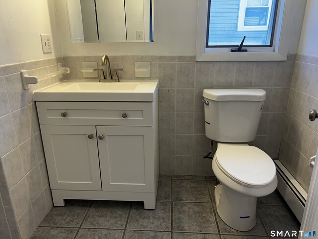 Building Photo - 40 Portland Ave