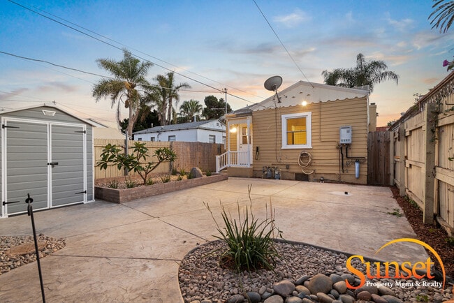 Building Photo - 4926 Del Monte Ave